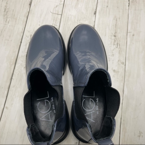 New Agl Maxine Patent Leather Lugged Sole Chelsea Boots in Navy/Midnight Size 6 - Picture 8 of 16